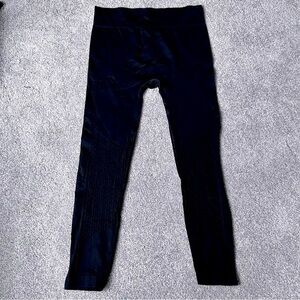 Motherhood black seamless Maternity leggings size small/medium